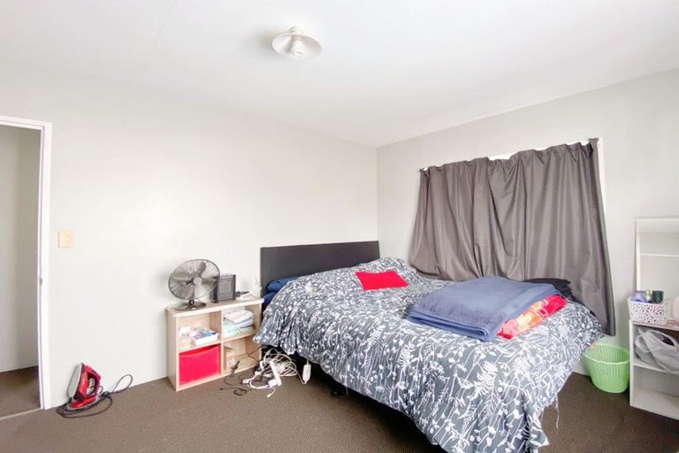 Photo of property in 3/11 Barneys Farm Road, Clendon Park, Auckland, 2103
