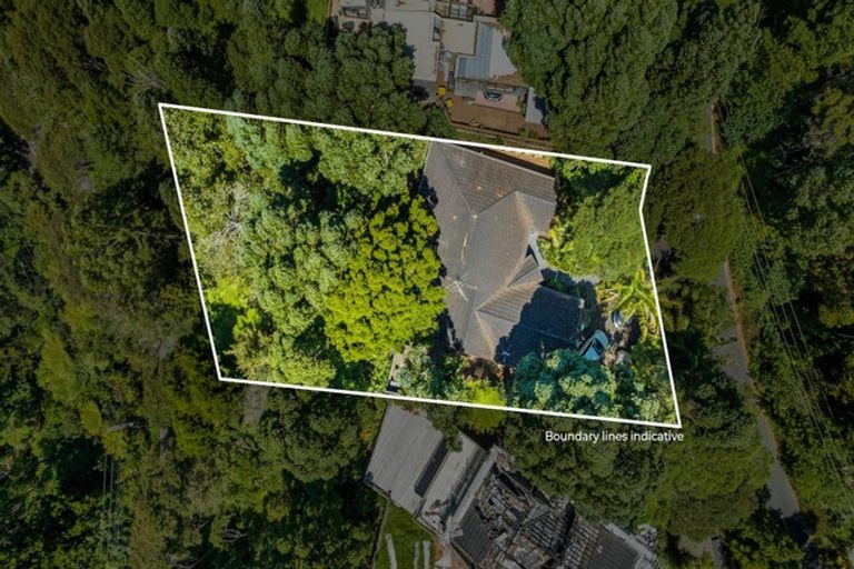 Photo of property in 242 Konini Road, Titirangi, Auckland, 0604