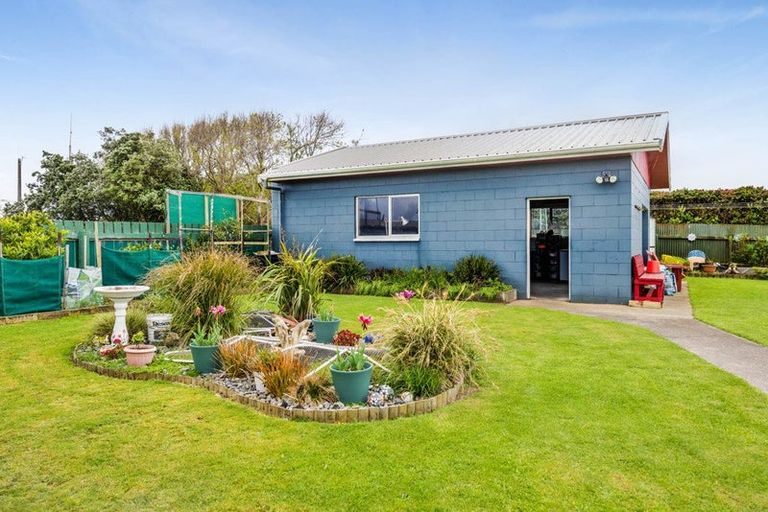 Photo of property in 193 Tasman Street, Opunake, 4616