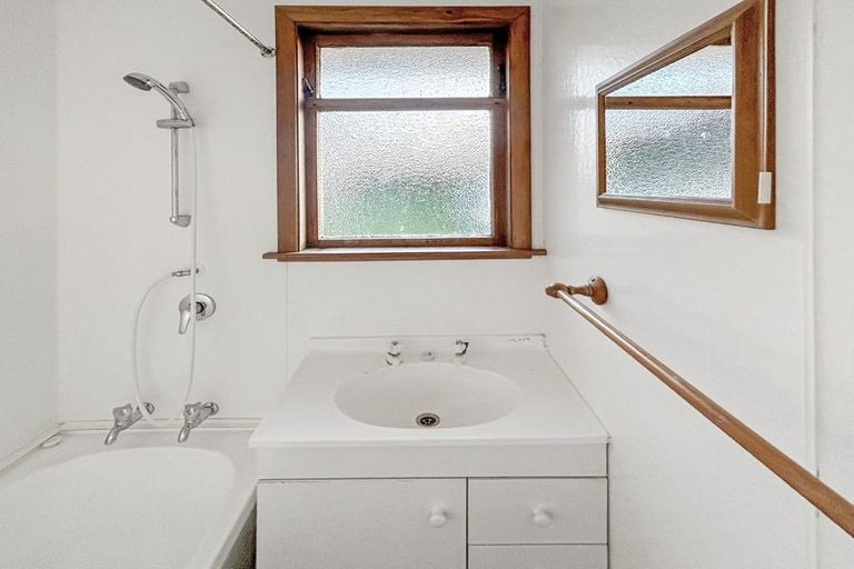 Photo of property in 76 Grey Street, Shannon, 4821