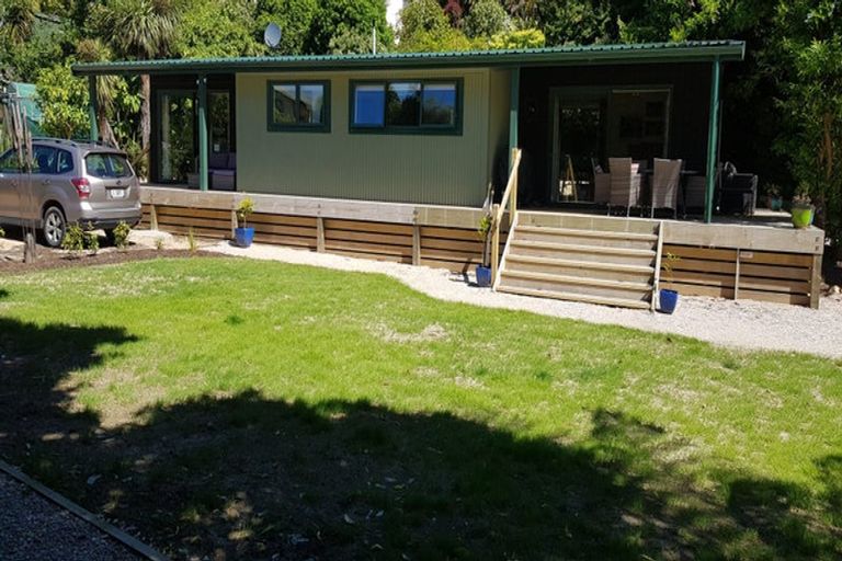 Photo of property in 14 Gibbs Road, Collingwood, 7073