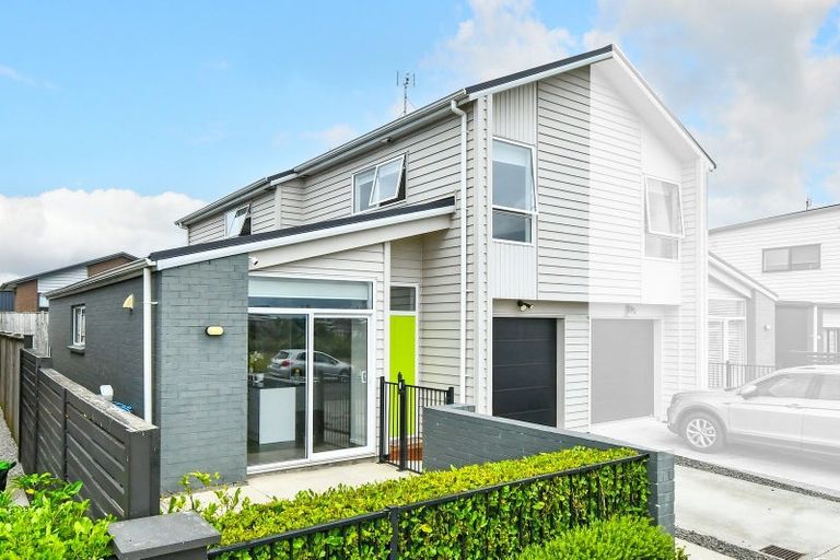 Photo of property in 16 Park Chester Road, Pukekohe, 2120