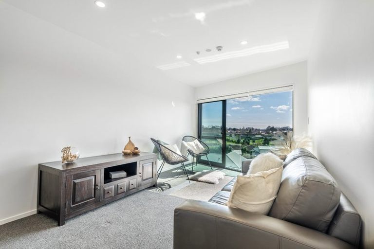 Photo of property in 8/9g East Street, Papakura, 2110