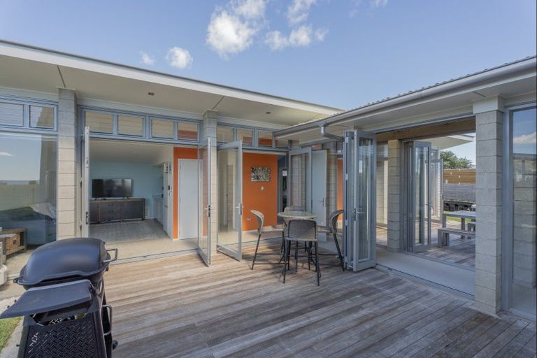 Photo of property in 116 Puka Crescent, Matarangi, Whitianga, 3592