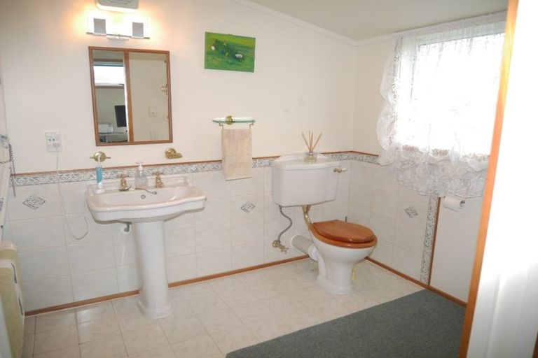 Photo of property in 15 The Quarterdeck, Whitby, Porirua, 5024