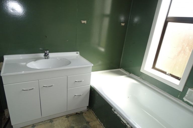 Photo of property in 45 Centre Street, Strathern, Invercargill, 9812