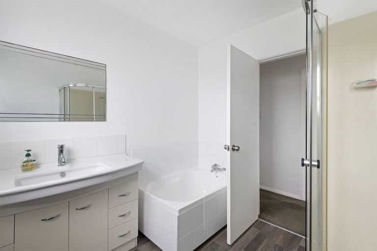 Photo of property in 90 Perry Street, Papanui, Christchurch, 8053