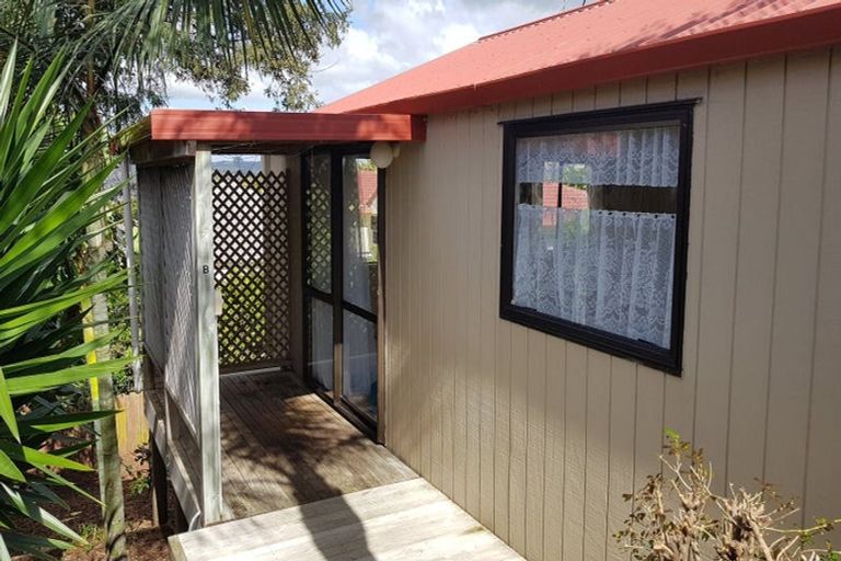 Photo of property in 62 Bradbury Road, Botany Downs, Auckland, 2010