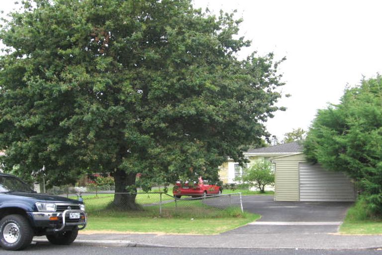 Photo of property in 77 Salisbury Road, Birkdale, Auckland, 0626