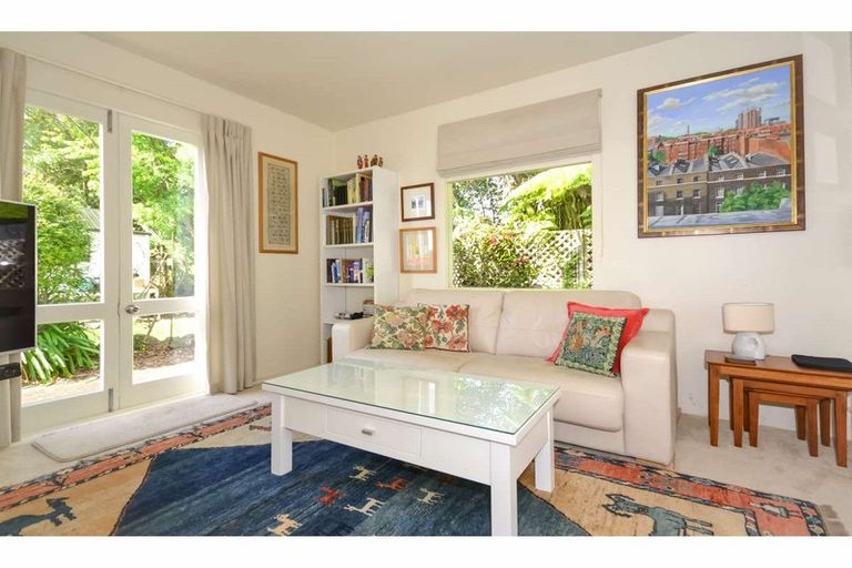 Photo of property in 165 Kerikeri Road, Kerikeri, 0230