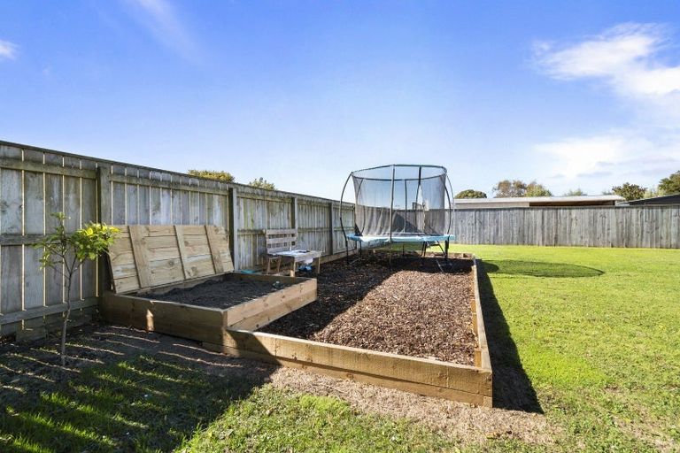 Photo of property in 23 Phillips Street, Sanson, 4817