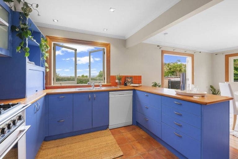 Photo of property in 72 Palmerston Road, Birkenhead, Auckland, 0626