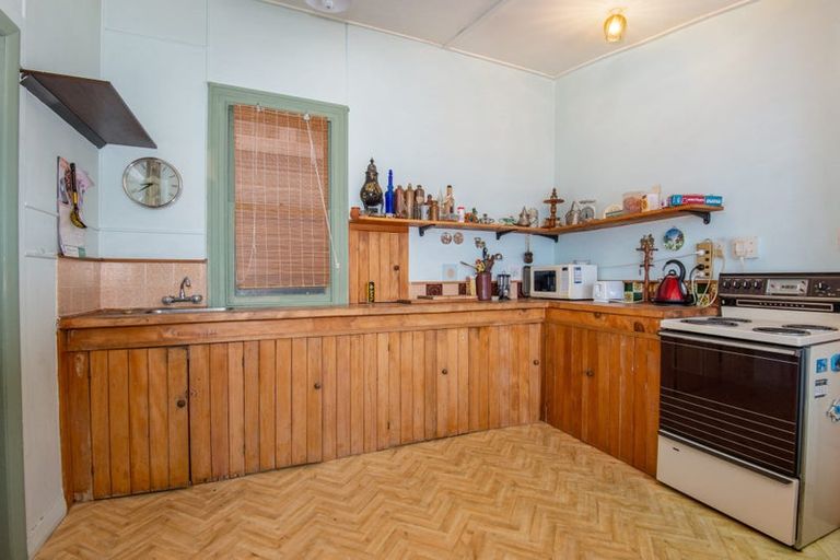 Photo of property in 17 Burns Street, Port Chalmers, 9023