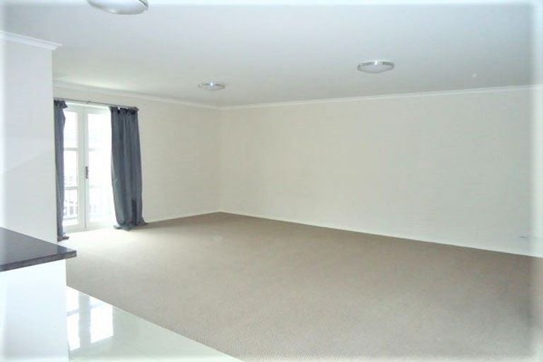 Photo of property in 13 De Havilland Road, Hobsonville, Auckland, 0616