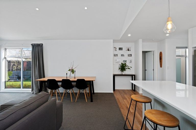 Photo of property in 7 Grey Way, Russley, Christchurch, 8042