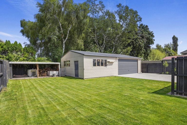 Photo of property in 105 West Belt, Rangiora, 7400