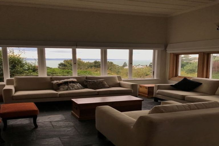 Photo of property in 39 Fitzroy Road, Bluff Hill, Napier, 4110