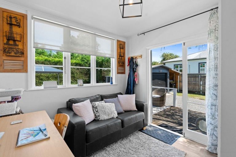 Photo of property in 9 Yule Grove, Greytown, 5712