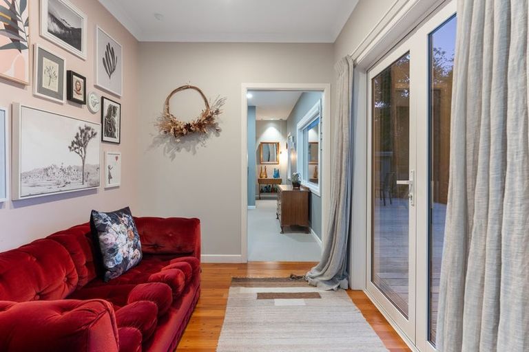 Photo of property in 12 Rawene Street, Waikanae, 5036