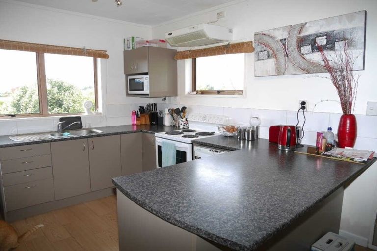 Photo of property in 16 Island View Terrace, Waikanae Beach, Waikanae, 5036