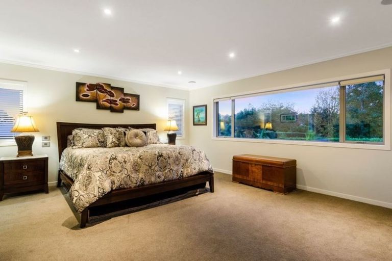 Photo of property in 30 Wicklam Lane, Greenhithe, Auckland, 0632