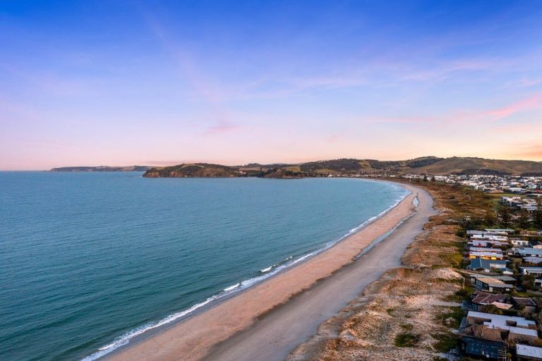 Photo of property in 19a Ruby Cove, Omaha, 0986