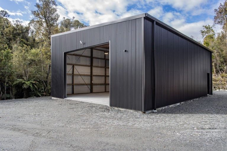 Photo of property in 12 Iveagh Bay Drive, Moana, 7875