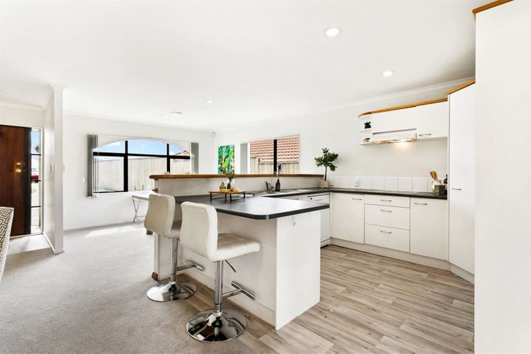 Photo of property in 6 Pyrite Street, Westgate, Auckland, 0614