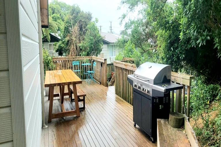 Photo of property in 32a Arawhata Street, Ranui, Porirua, 5024