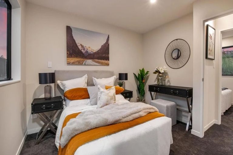 Photo of property in 3/114 Saddleback Rise, Murrays Bay, Auckland, 0630