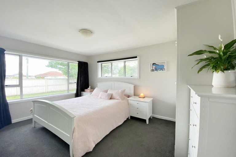 Photo of property in 84 Gilberthorpes Road, Hei Hei, Christchurch, 8042