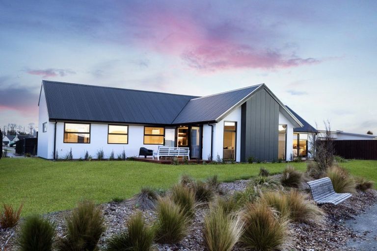 Photo of property in 46 Goldie Drive, Rangiora, 7400