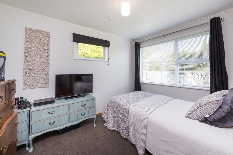 Photo of property in 99 Buick Crescent, Awapuni, Palmerston North, 4412