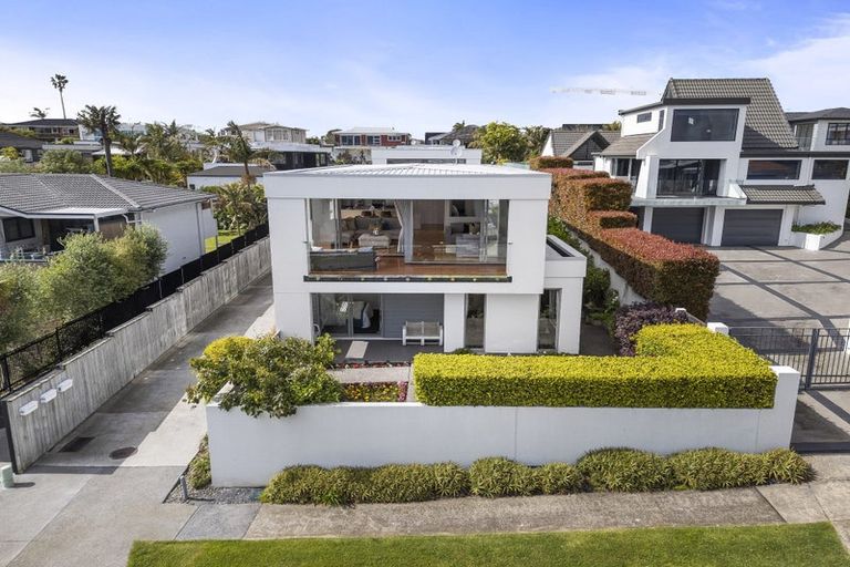 Photo of property in 38 Takutai Avenue, Bucklands Beach, Auckland, 2012