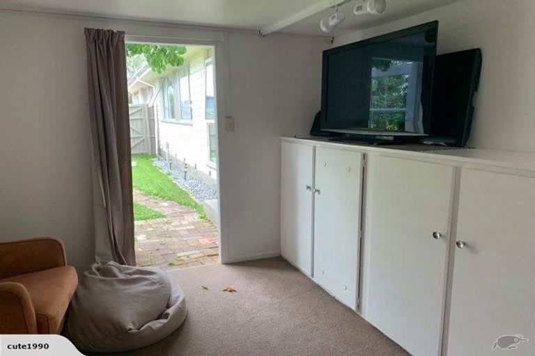 Photo of property in 2/17 Seddon Street, Sydenham, Christchurch, 8023