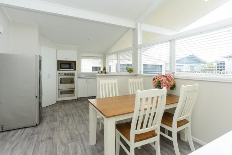 Photo of property in 3 Forsyth Street, Taradale, Napier, 4112