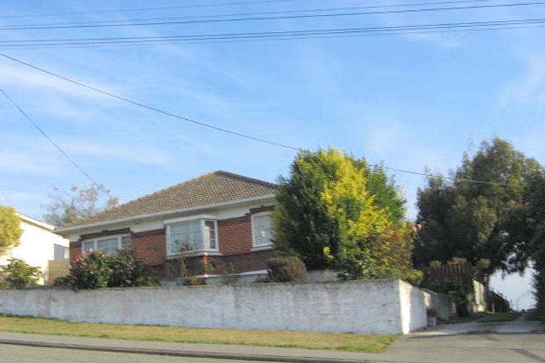 Photo of property in 22 Perth Street, South Hill, Oamaru, 9400