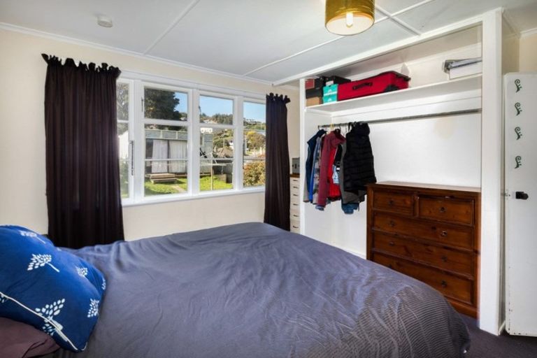 Photo of property in 50 Dimock Street, Titahi Bay, Porirua, 5022