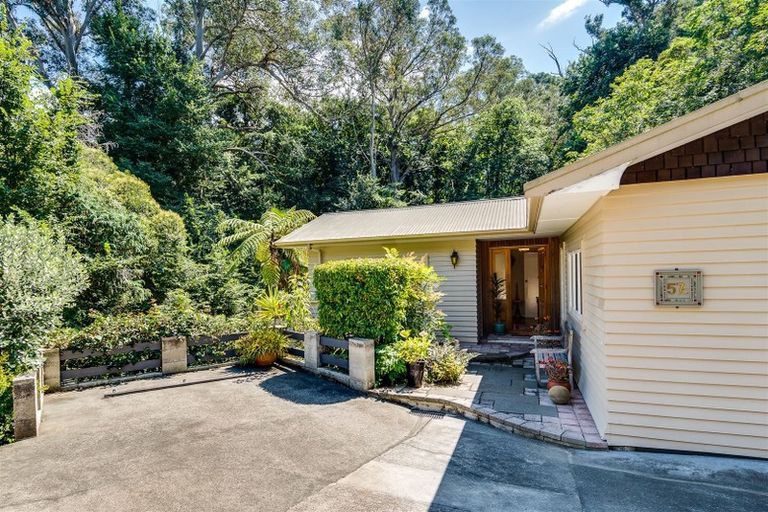 Photo of property in 57c Napier Terrace, Hospital Hill, Napier, 4110