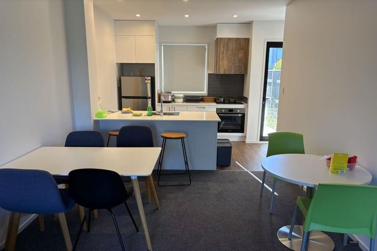 Photo of property in 80 Glidepath Road, Hobsonville, Auckland, 0616