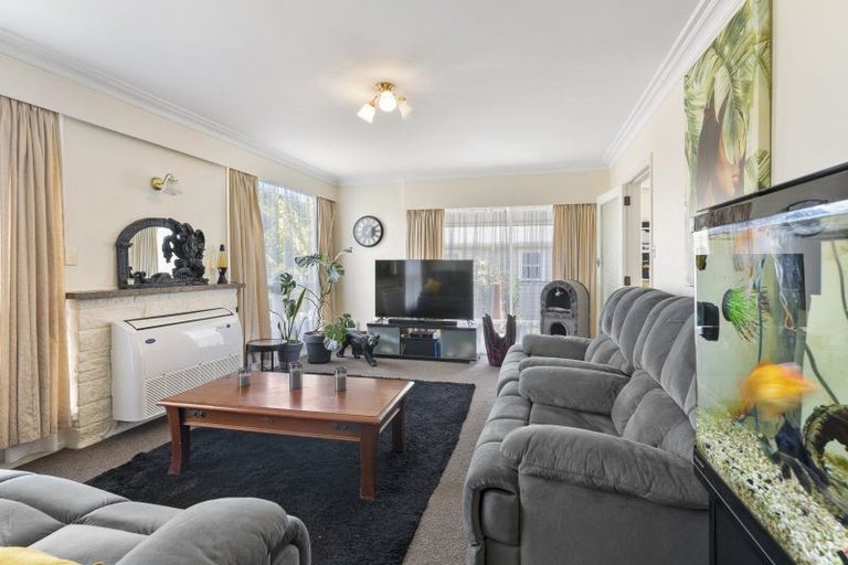 Photo of property in 17 Marlborough Street, Levin, 5510