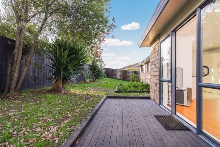 Photo of property in 5 Marblewood Grove, Pukekohe, 2120