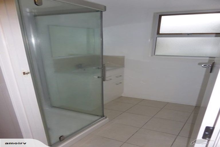 Photo of property in 2/27 Corunna Road, Milford, Auckland, 0620