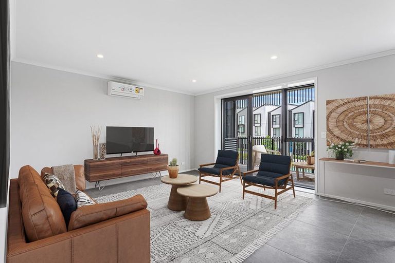 Photo of property in 2/33 Nugget Avenue, Hobsonville, Auckland, 0616