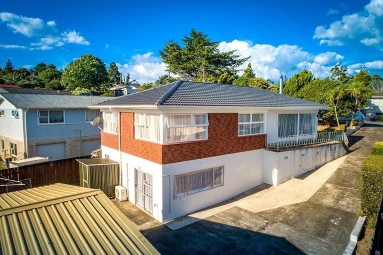 Photo of property in 45 Rehia Road, Massey, Auckland, 0614