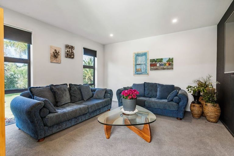 Photo of property in 14 Titoki Lane, Whangamata, 3691