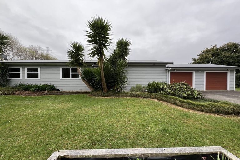 Photo of property in 171 Boord Crescent, Kumeu, 0891