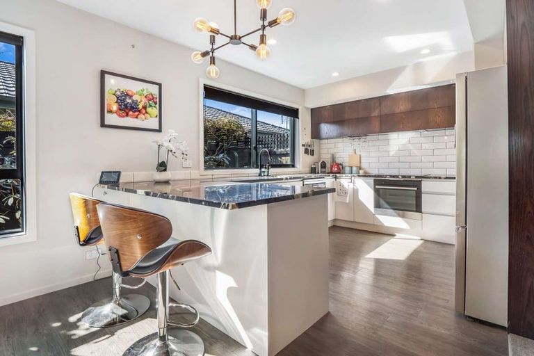 Photo of property in 10 Koreke Lane, Halswell, Christchurch, 8025