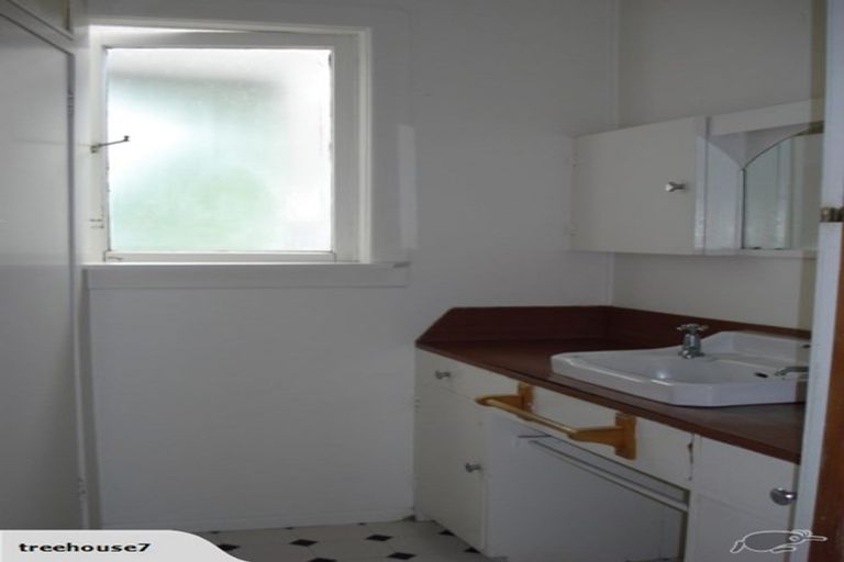 Photo of property in 8/244 Onewa Road, Birkenhead, Auckland, 0626