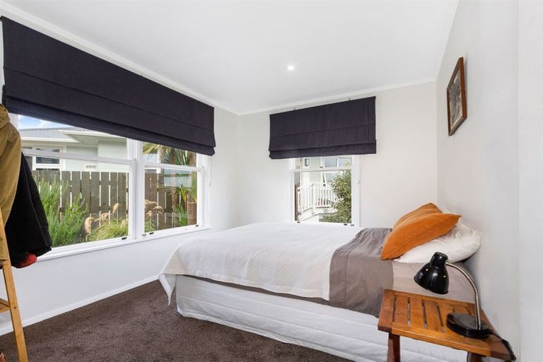 Photo of property in 42 Downes Street, Titahi Bay, Porirua, 5022